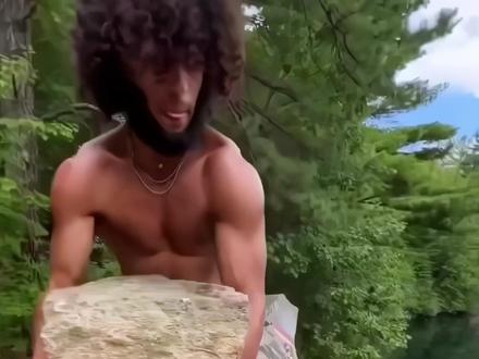 这种悬崖跳水只能中午玩,因为早晚会出事! #科普 #涨知识