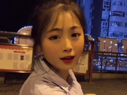 都说重庆人喊自己喜欢的人喊乖乖,我可不可以喊你喊乖乖嘛😆 ,重庆人的特色,就是我们大江津的口音😂我喜欢🥳