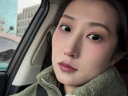 当我把自拍照发给豆包……第二弹来喽#豆包P图 #豆包ai #豆包 #ai #氛围感拍照