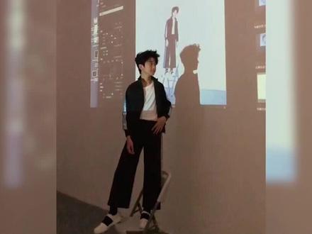 张亮儿子天天疑早恋!与女生亲密合照被曝光,两人搂肩接吻超级甜 #张亮 #天天