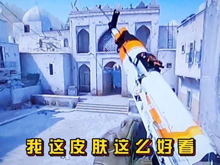 不装了,摊牌了,我不仅是个破骑摩托的,我还是个设计师,我不仅会设计我还会贴膜 #春风250sr #机车版画