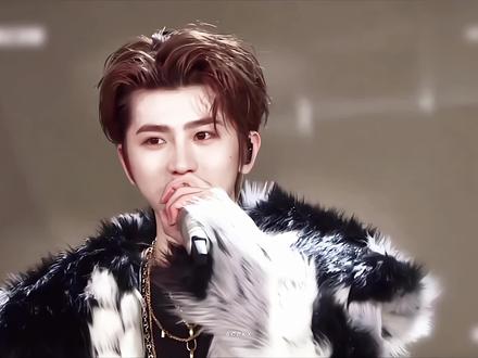 新的一年我们都会越来越好! 徐坤演出顺利!许下的愿望都实现!#蔡徐坤 #KUN #娱乐评论大赏