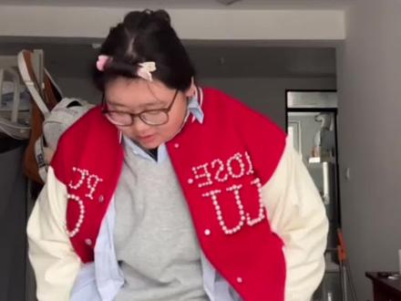 豆包教穿搭的视频怎么拍 豆包教穿搭搞笑 豆包教穿搭 豆包穿搭视频怎么拍 豆包穿搭 豆包爆改真有两下子 豆包帮忙搭配衣服 豆包教穿搭入口 #豆包ai #豆包打电话 #教程 #穿搭 #搞笑