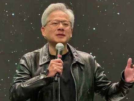 黄仁勋、苏姿丰、陈立武都来了!华人AI三巨头齐聚中国台湾抢产能#黄仁勋 #苏姿丰 #陈立武 #台北电脑展