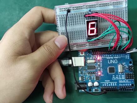 Arduino入门12:数码管如何使用,用UNO板控制一位数码管循环显示