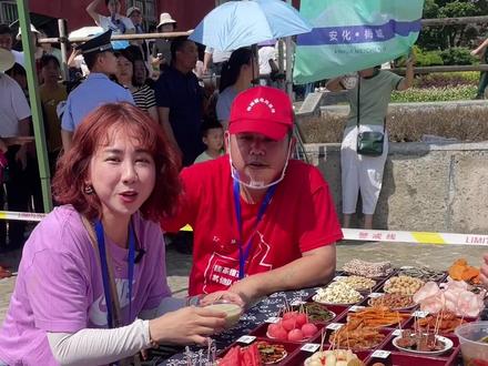 梅城安化一中擂茶文化节#我为家乡代言 #抖出你的家乡 #为家乡美食打call #擂茶 #现场实拍 @月芽儿 @婆娘 @肉丸子(可乐瓶徒弟)