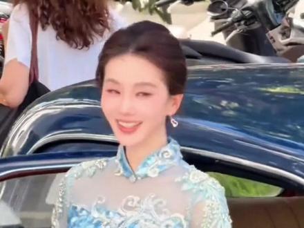 刘诗诗越南活动 热红温了还被问腮红色号#刘诗诗 #腮红 #女神