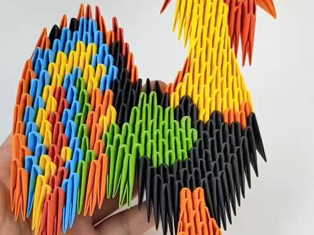 让孩子放下手机,学做这个美丽的花公鸡,做完好有成就感#diy折纸手工 #动手能力培养 #手工折纸教程 @DOU+小助手