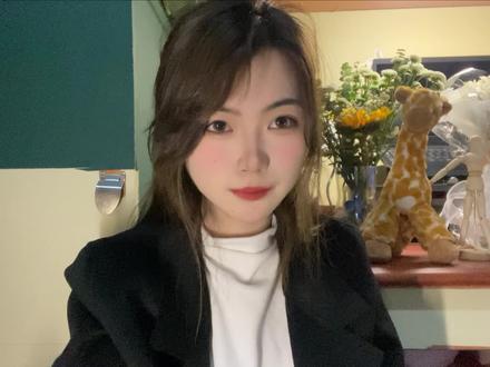 阿迪达斯为什么有三个logo?#阿迪达斯 #阿迪达斯三叶草 #运动品牌 #干货分享 #yeezy