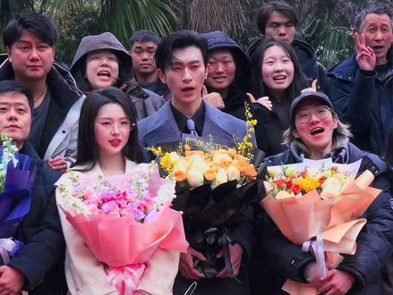 曼陀罗杀青大吉!期待李柯以,期待赵曼!#李柯以 #沉思 #曼陀罗 #赵曼