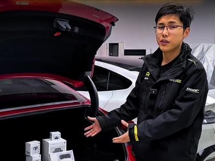 小米SU7新配件,从夯到拉谁最值得买?#小米SU7#新车24小时#英伦腔侃车#汽车配件