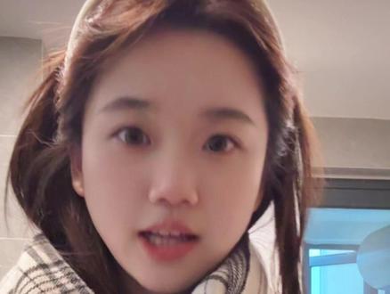 当我让豆包夸我 #豆包 #豆包打电话 #抽象 #娱乐