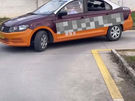 韶关特快班,直角转弯找个点。#科目二 #官渡考场 #直角转弯 @小吴课堂英红考场