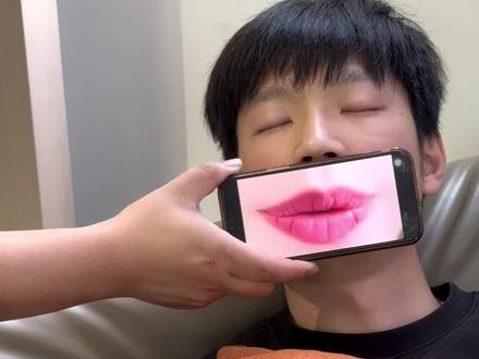 上班睡觉也能工作#创意视频 #大嘴说广告 #睡着拿手机念词
