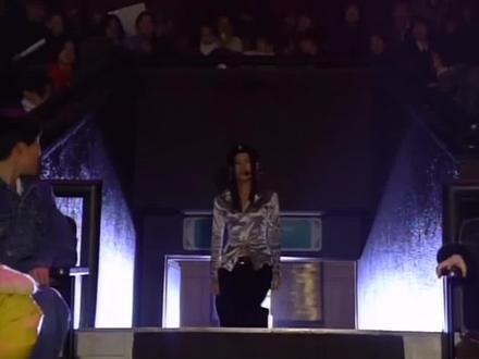 1996年 刘彩英 前奏一响起,瞬间勾起多少人的回忆 小伙伴们嗨起来 #劲舞团嗨曲 #刘彩英