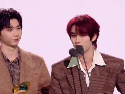 时代少年团 腾讯视频星光大赏领奖🏆#时代少年团#腾讯视频星光大赏 #最新消息 #领奖