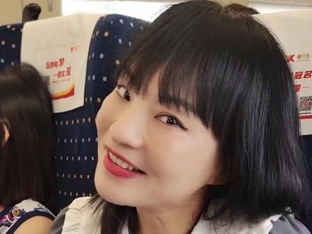 坐动车或高铁时,如何根据座位号分辨座位靠窗、靠过道还是夹在中间#导游来了 #知识分享
