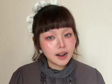 摄影师的!极简婚房布置攻略奉上!
还有可以多准备那种mini小喜字哦!!视频忘记说啦!如果是喜欢花艺、复杂的其实建议大家找策划会轻松许多!
#常德婚礼跟拍
#备婚攻略
#婚房布置教程
#婚房布置高级感
#备婚