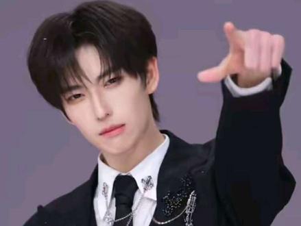 12.17,训T大换血,谁是人气王?喜悦训练营T一次性换走四位小哥哥#喜悦训练营T泡面#喜悦训练营T#喜悦男团@泡面🍜-训T(喜悦) @喜悦-训练营T #喜悦训练营t