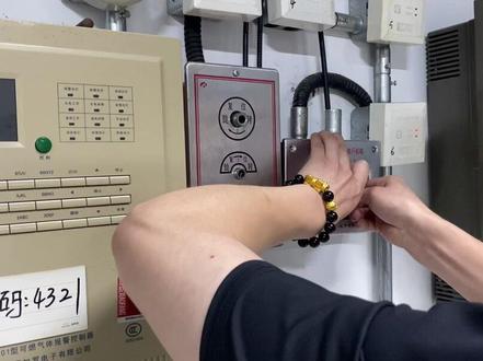 消控证考试学员考前模拟中 和曹老师一起学消操#消防设施操作员 #培训 #模考 #现场 #一对一