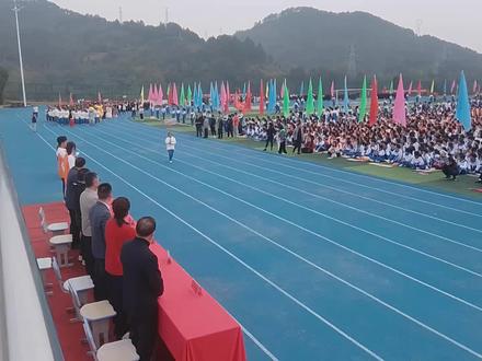 #校园生活 #运动会 #现场直击 #运动会开幕式 班级入场30秒