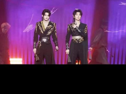 #云熠#曼谷演唱会 云旗&郝熠然《天下》#高燃舞台