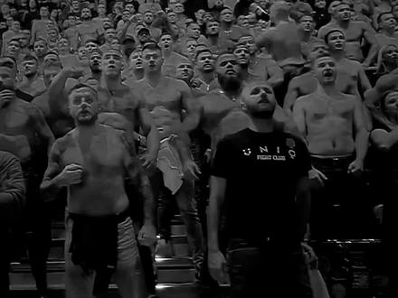 🇵🇱华沙莱吉亚ultras!
#球迷 #dou来足球季 #看台文化 #足球的魅力 #唯有足球不可辜负