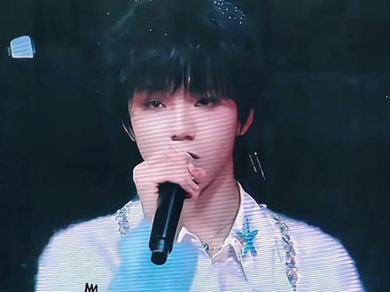 我是一只鱼 大屏全程talk 王橹杰
#王橹杰 #荣耀之战 #舞台 #tf家族荣耀之战演唱会