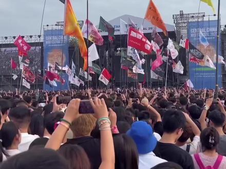 脆莓乐队-"相爱"
Live at 2023南阳中原迷笛音乐节
#南阳迷笛音乐节 #脆莓乐队 #摇滚现场 #迷笛 #摇滚的魅力在现场