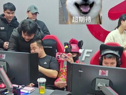 假装“偶遇”蓝战非大哥 太给面儿了!“水友”们,把非哥真男人打在公屏上!
@蓝战非 @白昼互娱 #感谢馈赠 #郴州旅游 #郴州美食 #无限轮回