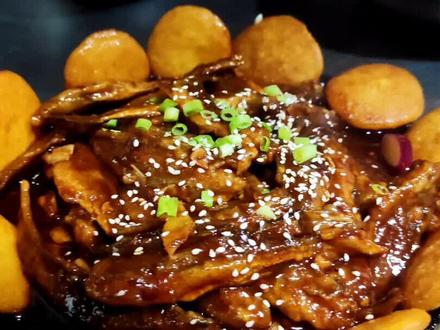 小黄鱼贴饼子,喜欢吃黄花鱼的朋友可以试试这个做法,外酥里嫩 #学做饭