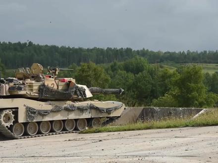 美国的M1A2主战坦克 #M1A2 #美军坦克 #主战坦克