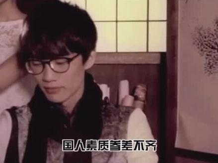 许嵩很早也尝试了不同风格,对于模仿周杰伦的说法在今天的歌曲里也有明确的态度#抖音营销知识 @抖音广告助手