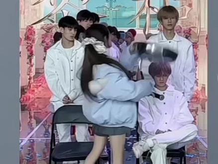 媳妇太细节了#桐豪 #桐桐就酱 #爆料 #网红 @DOU+上热门 @DOU+小助手