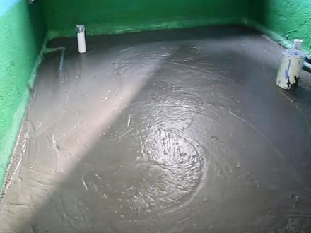 泡沫混凝土浇筑后1-2天可以上人。#卫生间回填 #混凝土施工