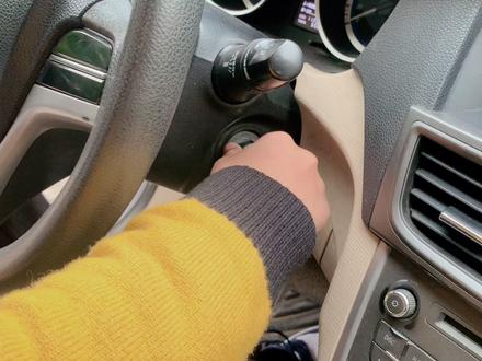 小伙花50块钱完美解决车辆无法启动,电瓶有电,启动马达没坏