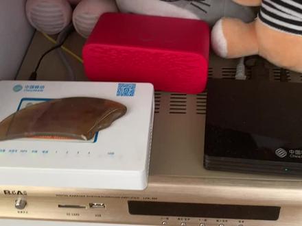 我家的天猫精灵因为没人搭理自己放音乐,说它它还不听,求解@天猫精灵