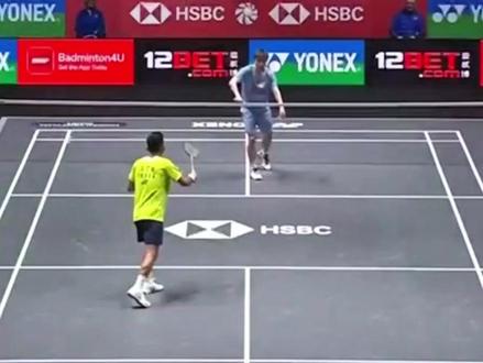 强势与更强势!这一场攻防太精彩!石宇奇赛后坦言受到伤病影响,长时间没有比赛导致状态不佳,对手今天带来了很强的冲击#石宇奇#2026全英羽毛球公开赛