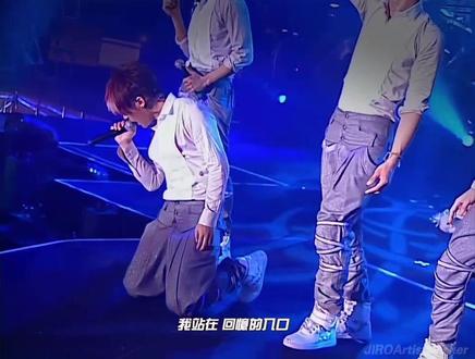 寂寞暴走 飞轮海 我沿着命运的箭头
无奈向前 走到下个人怀中
#炎亚纶 #汪东城 #东纶 #音乐现场 #飞轮海