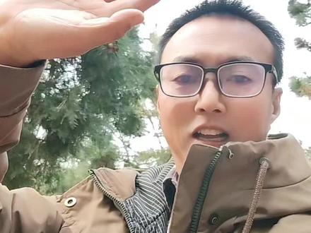 珠山寻马记 金蛇辞岁,赤马迎春。近期爬山网友在大珠山挖掘了两个新年吉祥大石头,一个就是金蛇冲天,一个就是赤马迎春。今天今天走的是滨海大道锦绣珠山进的水泥路到头下在沟底一直走只找着骏马石,没有找到金蛇,也算是马到成功了吧。