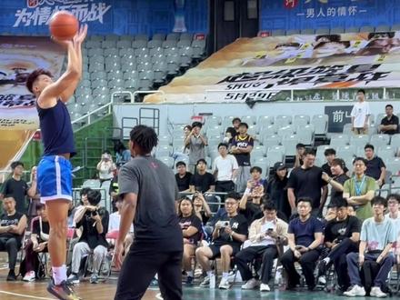 “周楷恒vs祝铭震百分大战完整版”#篮球🏀 #篮球摄手虎 #周楷恒 #周楷恒vs祝铭震百分大战 #超级篮夏