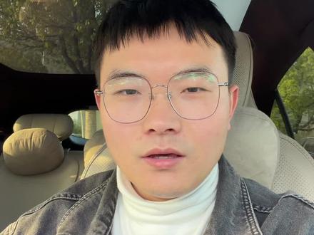 新款小米SU7锁单破3万,交付速度创纪录 整个四月的产能全部卖掉了,现车版本持续售罄,试驾的小伙伴非常多,试驾完锁单率很高,满意度非常高。建议小伙伴去门店试驾。
#小米汽车 #小米su7 #小米su7上市 #小米su7发布