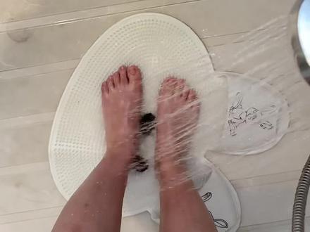 谁懂孕妇洗澡有多麻烦……#养出新年好状态 #孕妇洗澡