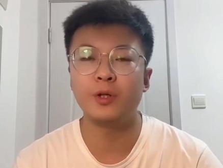笔试干货分享下
企业常用的笔试题库
📖第一个是北森题库;大厂最爱的笔试题库之一,分为单独模块(10分题左右),并且每道题会单独计时(60-75秒不等)。题库难度适中,可以暂停,但题目会重新抽取,不开摄像头!
❗❗题目类型:语言理解,数学推理,图形推理,资料分析,性格测试题库试用的公司:百度、字节、阿里、腾讯、网易、携程等
📖第二个是塞码题库:也是互联网大厂喜欢用的笔试题库,难度比北森大。不单独每道题计时,而是总计时(1-2小时),时间到了系统会自动退出,要开摄像头!
❗❗题目类型:语言逻辑,数字运用,逻辑推理,资料分析题库应用公司:小红书,b站,爱奇艺,京东,美团等
📖第三个智鼎题库:快消和国企用的比较多,难度适中。题目重复率高,整体计时,时间比较充裕。
❗❗题目题型:QT思维能力(28题,30分钟,类型有数字推理,图形推理,语言推理和资料分析)MAP性格测试(98题+107题)题库应用:各大银行和地产快消公司
📖第四个TalentQ题库:全英文题库,考察英语水平,难度较大,外资企业常用题库
❗❗题库类型:verbal+logical+numerical题库应用公司:渣打银行、UBS瑞银、罗兰贝格、巴斯夫、怡和集团等
📖第五个题库牛客网,也是我强力推荐的刷题网站,题型很全,更新快。互联网很多企业都会直接用牛客网笔试系统
❗❗题目类型:行测专项联系,性格题,编程题等应用公司:华为,腾讯,网易,携程等
📖第六个EAS:智联推出的笔试测评系统,题量少,题目不低哦,答疑充裕。但用的公司不多。#秋招 #秋招避雷指南 #秋招攻略 #秋招笔试 #秋招