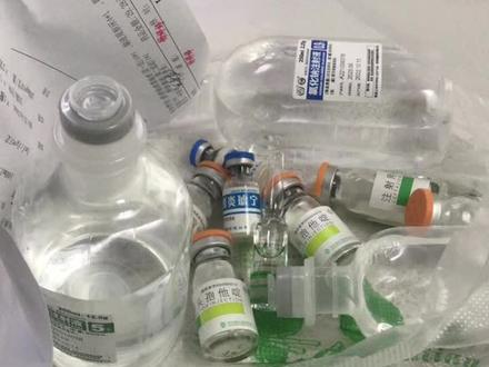 这段时间大家生病了,吃药不好的去打针,可以去医院别去私人诊所,医院好针水这些才50多元钱,特实惠,见效快,头孢他啶,炎琥宁,维C…