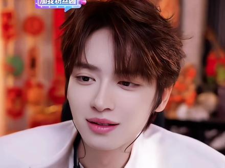 引导型年上的伟大在于他就像是生命之书,不遗余力的教会你勇敢,自信,爱自己@皮皮皮皮朱 #皮皮朱年上感拉满了 #皮皮皮皮朱 #年上 #年上牛逼