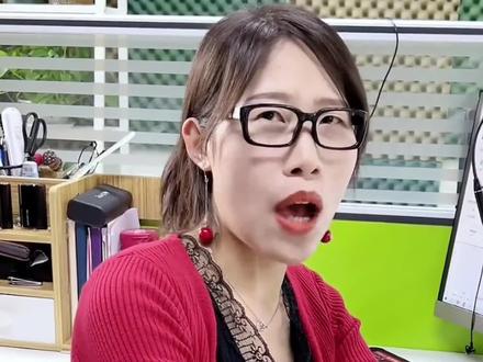 盘点耀耀和老板的搞笑日常,有这样的员工,老板头疼啊!哈哈!#搞笑视频 #办公室搞笑 #我的逗比同事 #办公室日常