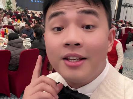 张凌赫进行曲,用在婚礼真绝了! 这绝对是2026最适合新郎入场的歌曲!!
#张凌赫 #张凌赫进行曲 #婚礼 #杭州婚礼主持人颜杰 #赣州婚礼主持人颜杰