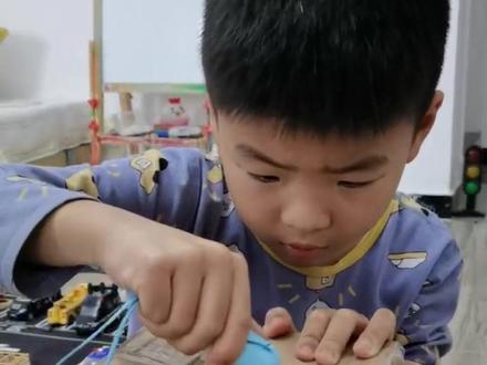 开箱卡塔尔世界杯纪念款公交车#拆快递的快乐 #有男生会拒绝这个玩具吗 #拆礼物仪式感 #玩具 #公交车 #卡塔尔世界杯纪念款 #好物推荐🔥