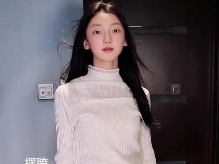 呜呜呜~作业好多啊 #香菜摇 #手势舞教程 #自学舞蹈打卡 #抖音热门舞蹈计划 #抖音年味舞蹈大赏 @DOU+小助手 @DOU+上热门